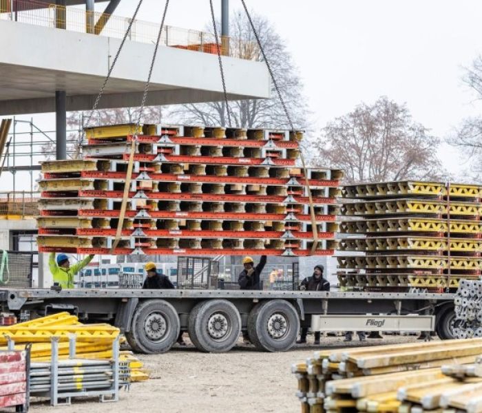 PERI Frachtmanagement auf der Baustelle (Foto: PERI Deutschland)